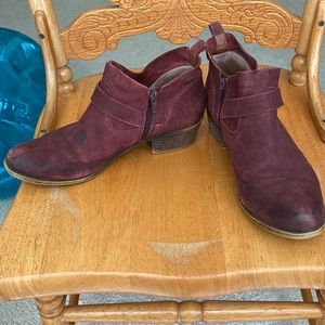 Lucky Brand booties Size 9